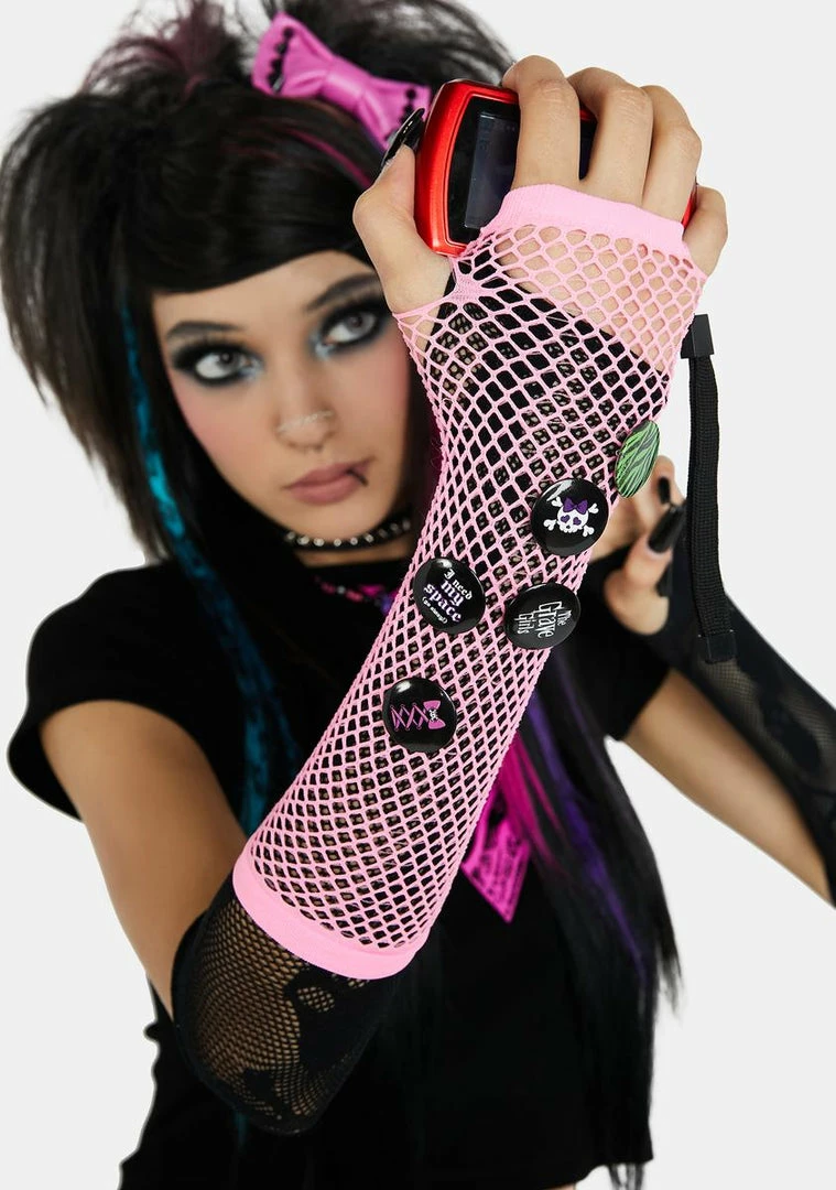 Budget 😉 The Grave 👧 Girls Gift With Purchase She's Alright Button Pack 🛒 4 The Grave Girls Gift With Purchase She's Alright Button Pack