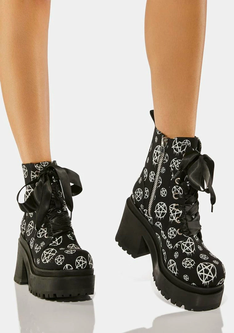 Promo 🔔 The Grave 👧 Girls Darkest Point Combat 🥾 Boots 🎉 5 The Grave Girls Darkest Point Combat Boots